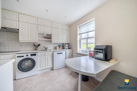 2 bedroom end of terrace house for sale, Sydenham Road, Surrey GU1