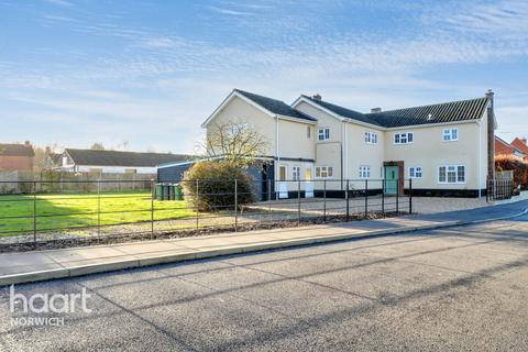 5 bedroom detached house for sale, South Green, Mattishall