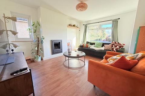 2 bedroom flat for sale, Bowland Avenue, Shipley BD17