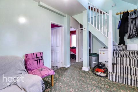 3 bedroom semi-detached bungalow for sale, Poplar Avenue, LUTON