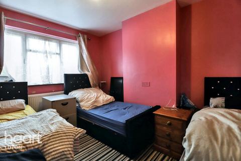 undefined, Poplar Avenue, LUTON