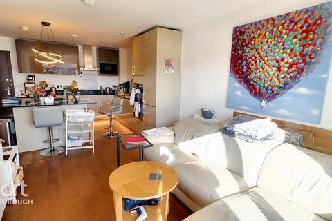 2 bedroom flat for sale, East station Road, Peterborough