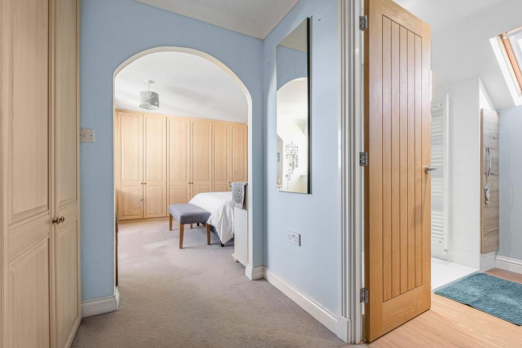 Master Bedroom Dressing Room and En-suite