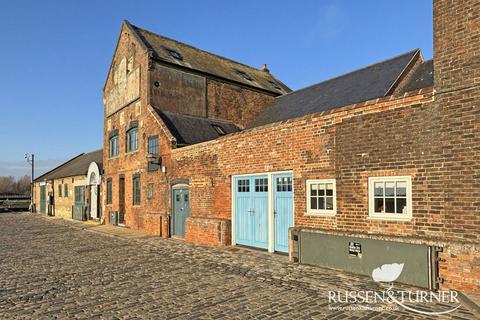 2 bedroom terraced house for sale, Purfleet Quay, Kings Lynn PE30