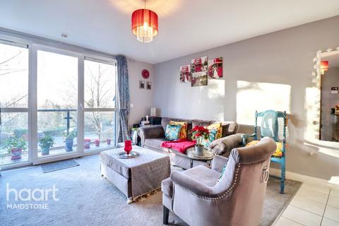 1 bedroom apartment for sale, Sandling Park, Maidstone
