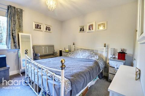 undefined, Sandling Park, Maidstone