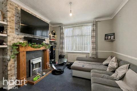 3 bedroom semi-detached house for sale, Albany Road, Wisbech