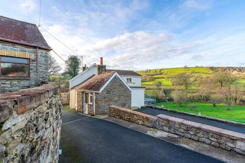 undefined, Capel Isaac, Llandeilo, SA19