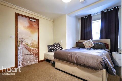 undefined, Sprowston Road, Norwich