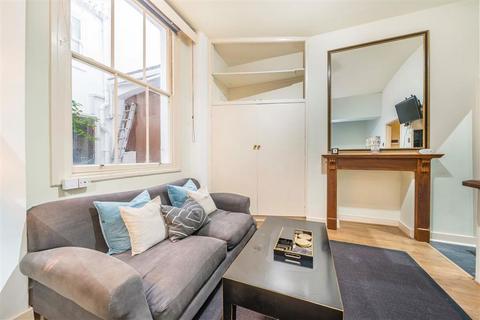 Studio to rent, Rutland Gate, London SW7