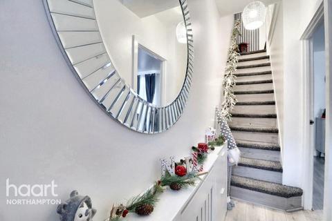 3 bedroom terraced house for sale, Cecil Road, Northampton