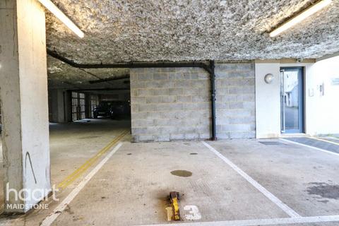 2 bedroom apartment for sale, Clifford Way, Maidstone