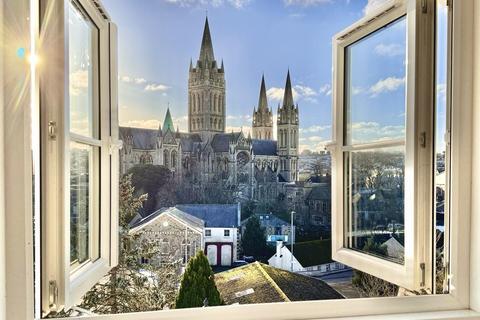 5 bedroom end of terrace house for sale, Parkins Terrace, Truro
