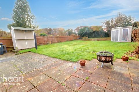 3 bedroom semi-detached house for sale, Park Avenue, Orpington