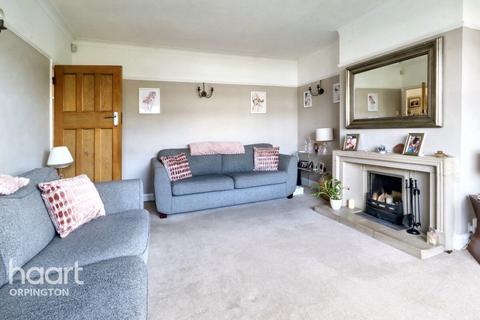 3 bedroom semi-detached house for sale, Park Avenue, Orpington