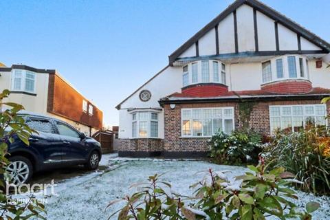 Park Avenue, Orpington