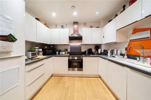 2 bedroom flat for sale, High Street, Brentford TW8