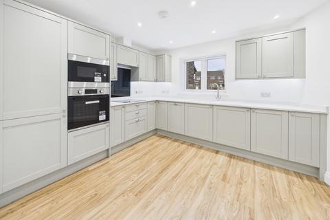 2 bedroom end of terrace house for sale, Isenburg Way, Hemel Hempstead, HP2