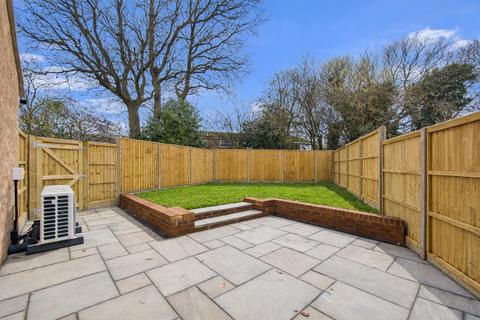 2 bedroom end of terrace house for sale, Isenburg Way, Hemel Hempstead, HP2