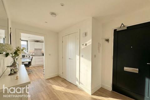 1 bedroom apartment for sale, Goldcrest Close, Daventry