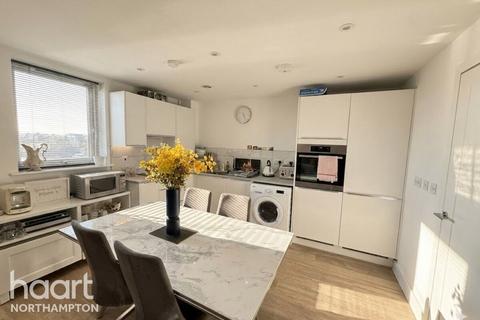 1 bedroom apartment for sale, Goldcrest Close, Daventry