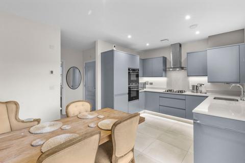 3 bedroom semi-detached house for sale, Frost Road, Beaconsfield HP9