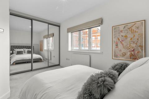 3 bedroom semi-detached house for sale, Frost Road, Beaconsfield HP9