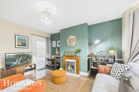 2 bedroom end of terrace house for sale, St Peters Street, Lowestoft