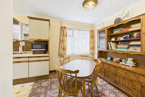 2 bedroom detached bungalow for sale, Norwich Road, Cromer