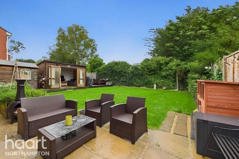 undefined, Paddock Close, Northampton