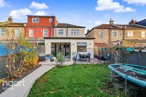 4 bedroom end of terrace house for sale, Lansdowne Road, Ilford