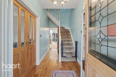 4 bedroom end of terrace house for sale, Lansdowne Road, Ilford