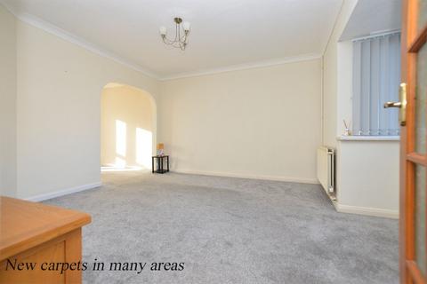 3 bedroom end of terrace house for sale, Columbia Way, King's Lynn PE30
