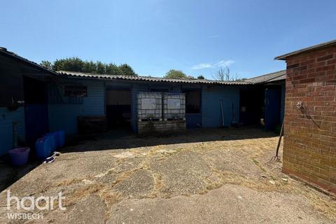 4 bedroom detached bungalow for sale, Chalk Road, Walpole St Peter