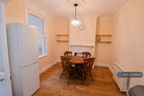 undefined, Players Close, Hambrook, Bristol, BS16