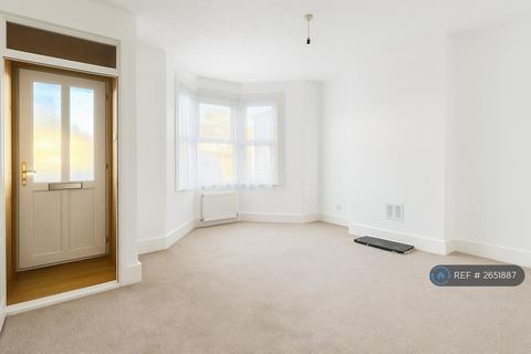 2 bedroom terraced house to rent, Miriam Road, Plumstead, SE18