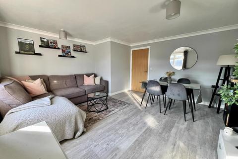 2 bedroom flat for sale, Dene Hole House, Wickham Lane, London, SE2