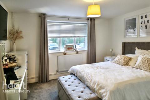2 bedroom apartment for sale, Parnell Close, Abbots Langley