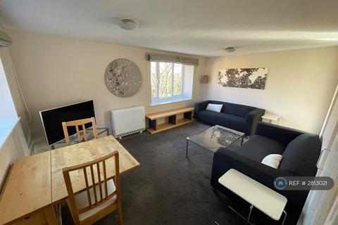 2 bedroom flat to rent, Kenton, Newcastle Upon Tyne, NE3