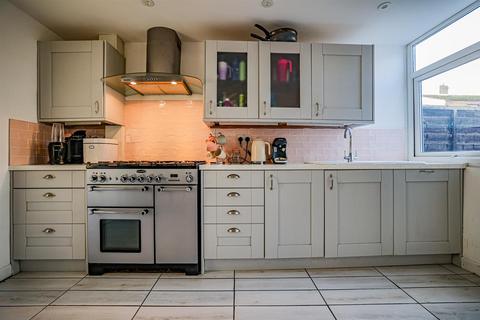 3 bedroom end of terrace house for sale, Woolmer Drive, Hemel Hempstead, HP2