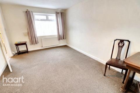 3 bedroom semi-detached house for sale, Crown Road, Barkingside