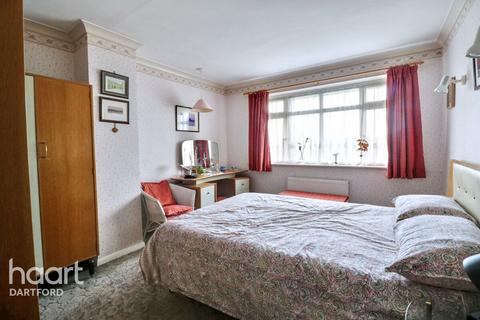 3 bedroom end of terrace house for sale, Valley View, Greenhithe