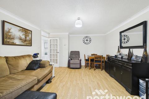 2 bedroom bungalow for sale, Eggringe, Singleton, Ashford, TN23