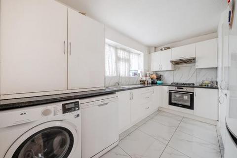 2 bedroom apartment for sale, Lampton Road, Hounslow