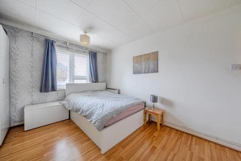 2 bedroom apartment for sale, Lampton Road, Hounslow
