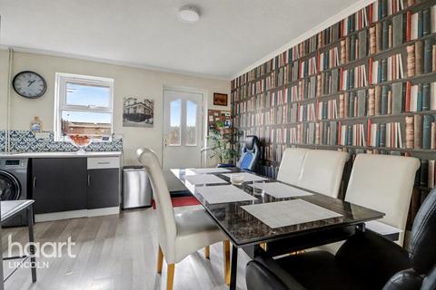 3 bedroom end of terrace house for sale, Robert Tressell Walk, Lincoln