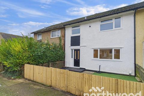 3 bedroom terraced house for sale, Brenchley Close, South Ashford, Ashford, TN23