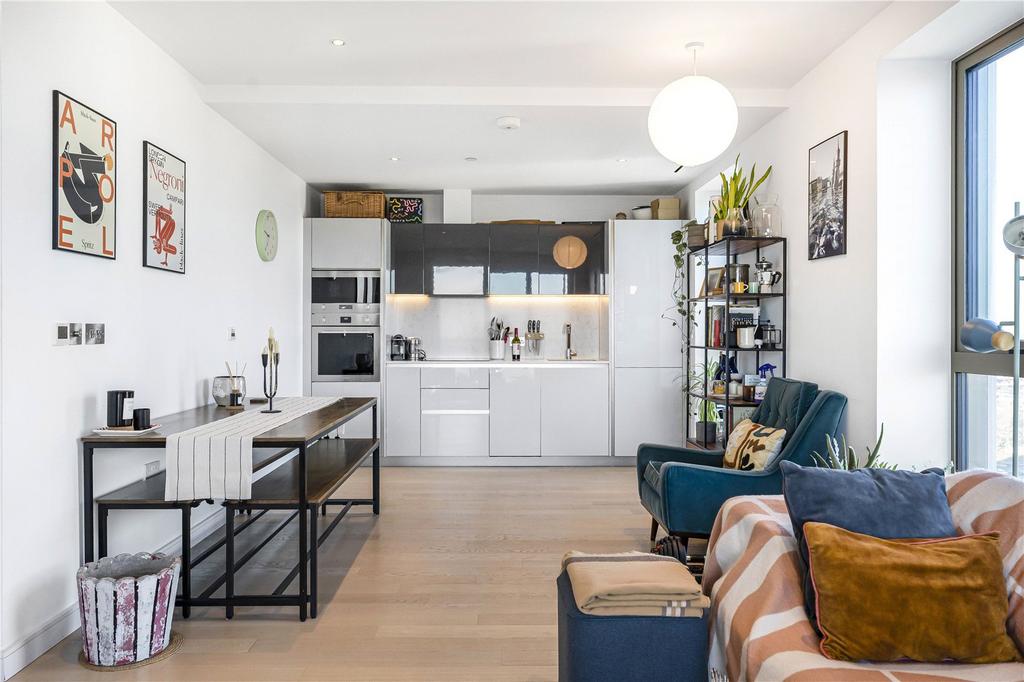 Reception/Kitchen