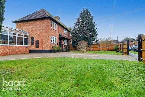 4 bedroom semi-detached house for sale, Madan Road, Westerham