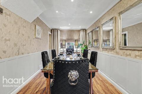 4 bedroom semi-detached house for sale, Madan Road, Westerham